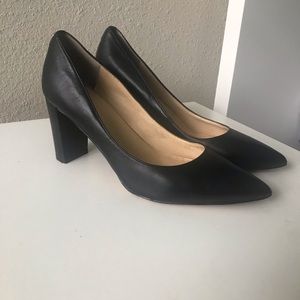 Pointy toe block heel pump